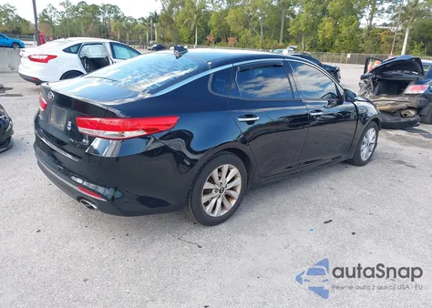 2017 Kia Optima Ex z USA, uszkodzony, nr VIN 5XXGU4L31HG135790